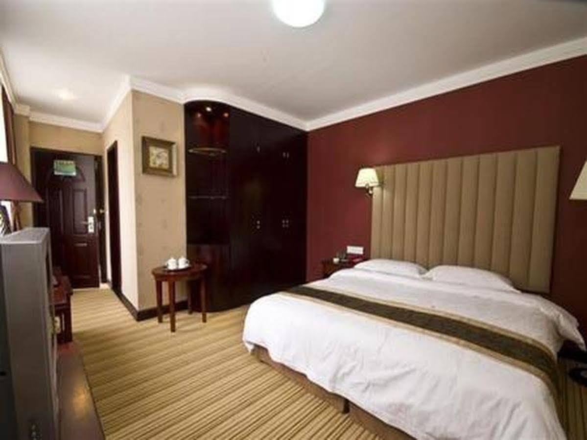 An E Courtyard Hotel Jiu Zhai Gou Branch Jiuzhaigou Exterior foto